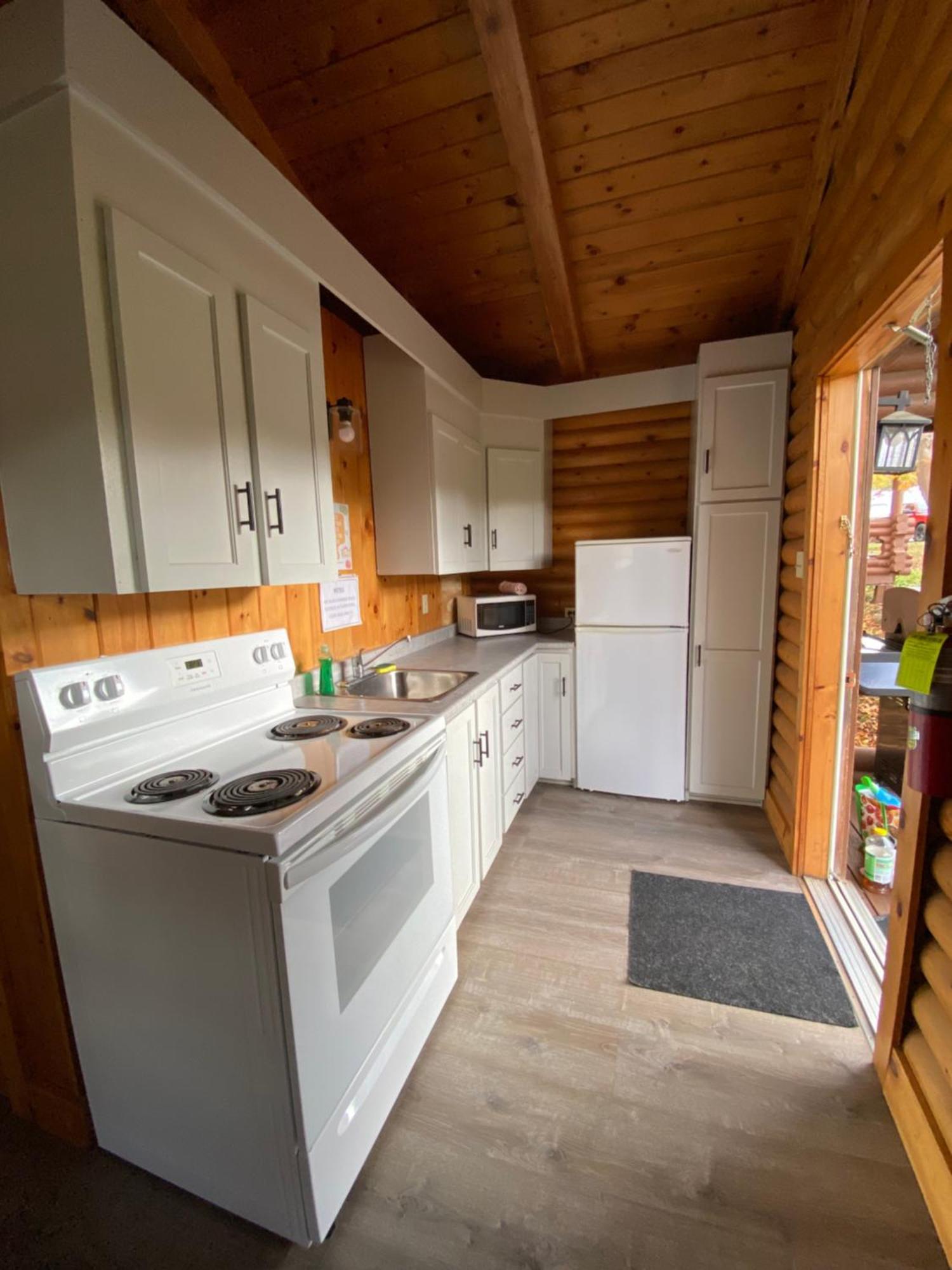 Adventures East Cottages And Campground Baddeck Inlet Εξωτερικό φωτογραφία